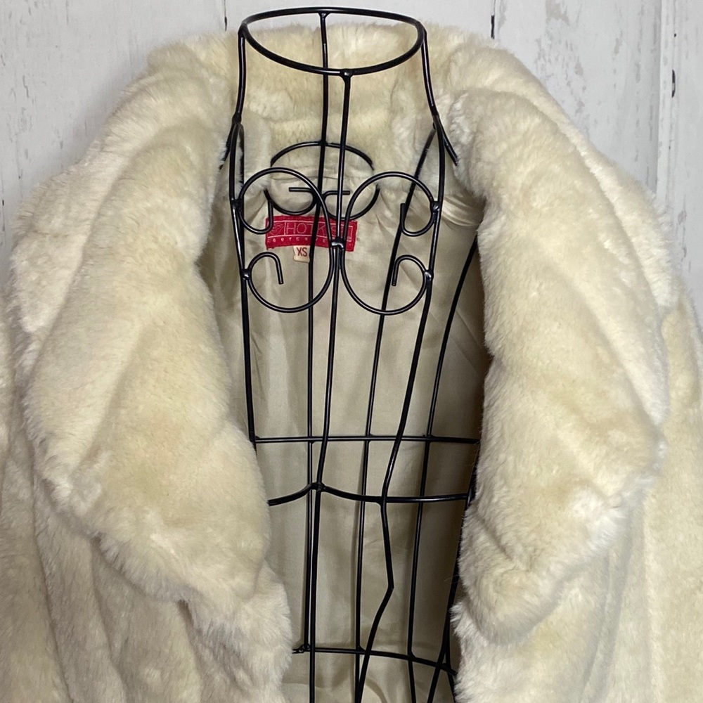 Fuzzy Warm Jacket - image 5